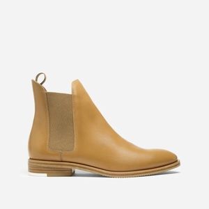 Everlane Chelsea Boots